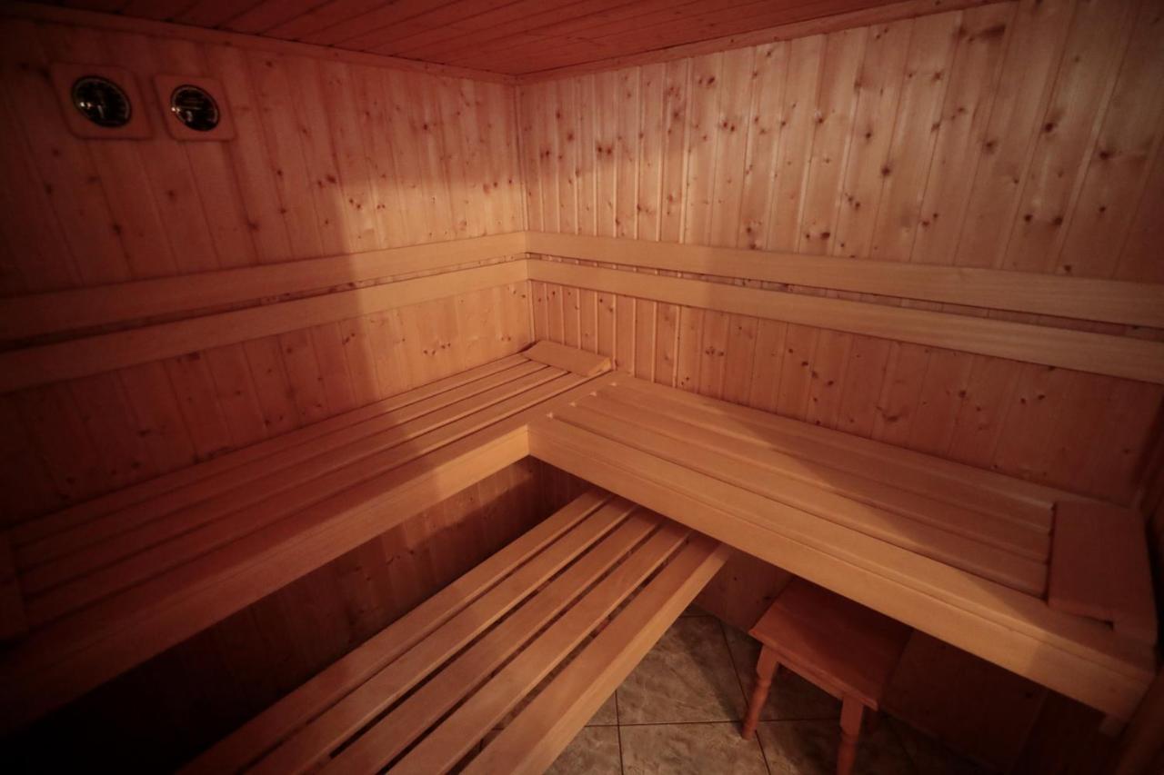 Goldhouse - Sauna, Whirlpool, Switch, Darts & Mehr Andernach Exterior foto
